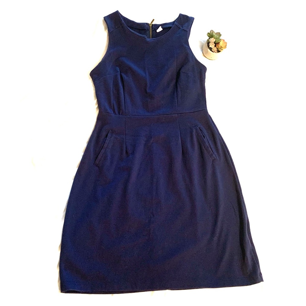 OLD NAVY Navy blue dress. Sleeveless with zipper